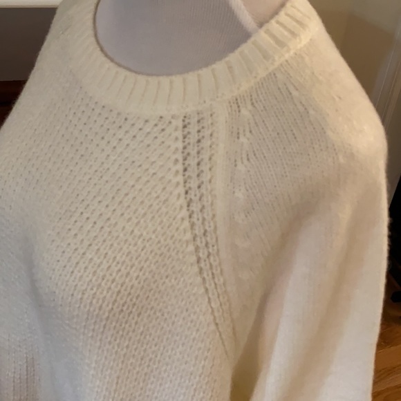 Off White LOFT Sweater - Picture 6 of 7